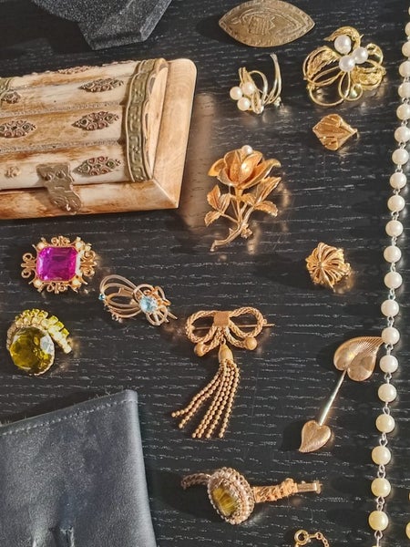ESTATE SALE - Jewellery Collection Bulk Lot Carousel 2