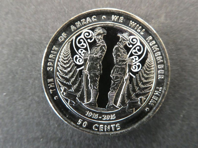 NZ 2015 ANZAC 50 cent coin-$r1es Carousel 1