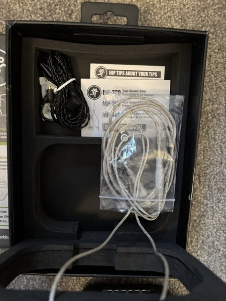 MACKIE IN EAR MONITORS / EAR BUDS MP-36062936674169602113
