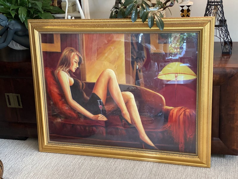 Lady on sofa.62932724403969111