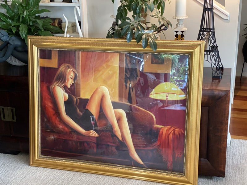 Lady on sofa.62932724403969116