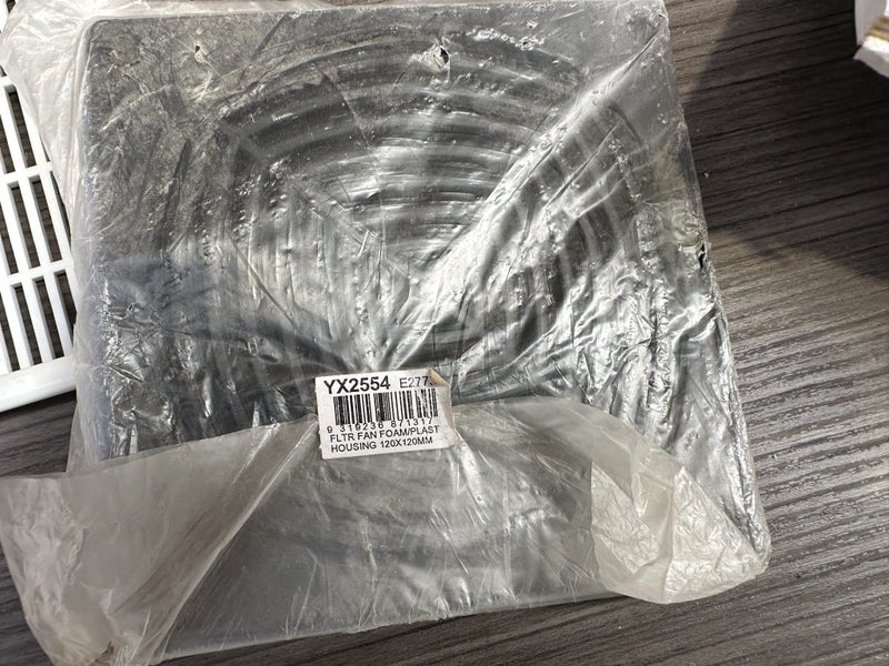 Assorted Plastic Vent Covers - $1 Reserve (PU6 Cubby) Carousel 2