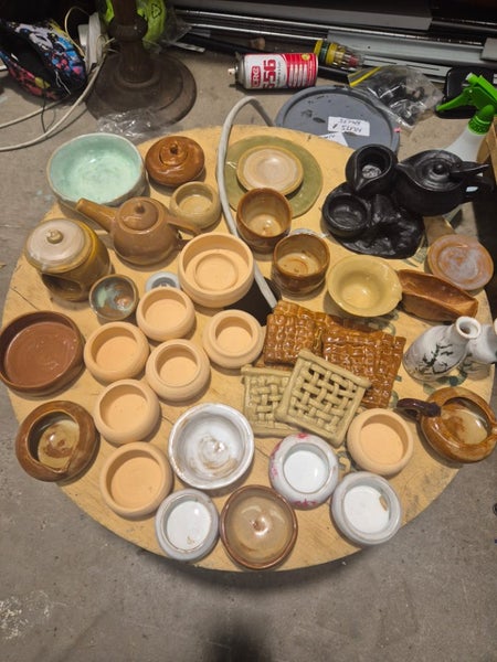 bulk ceramics tea cups, pot, etc $1!!!!! Carousel 5