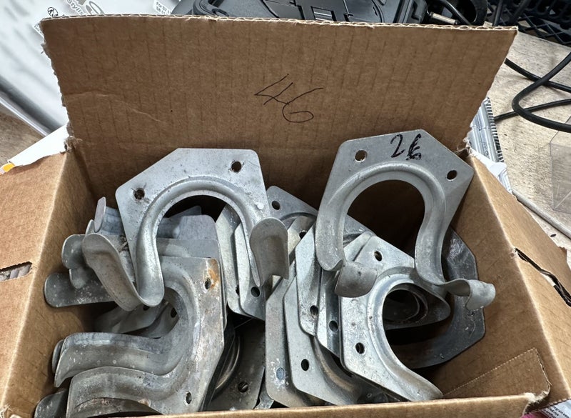Box of Stainless Steel Hooks - $1 Reserve (PU7 Cubby) Carousel 1