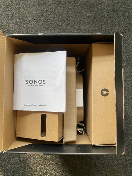 SONOS ‘MOVE’ Portable, waterproof Bluetooth speaker. Near new condition. Carousel 7