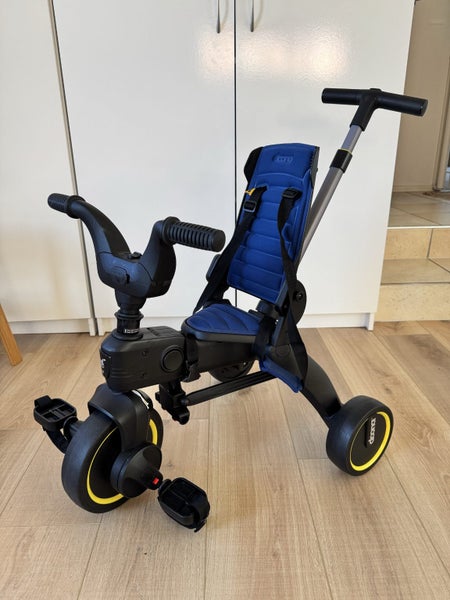 Doona: Liki Trike S3 Tricycle - Royal Blue Carousel 1
