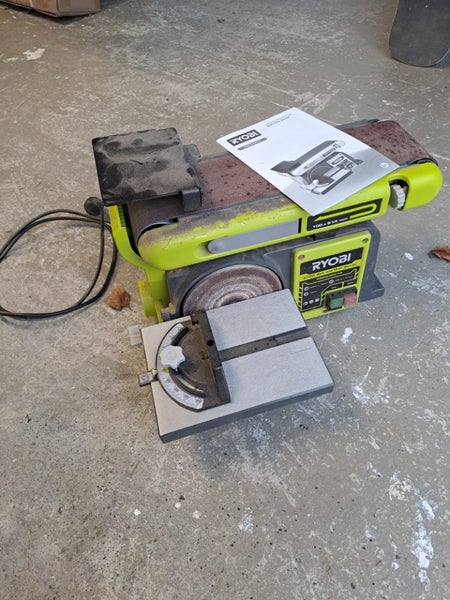 Ryobi RBDS4601G Belt/Disc Sander Carousel 1