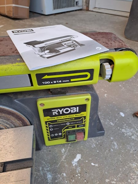 Ryobi RBDS4601G Belt/Disc Sander Carousel 2