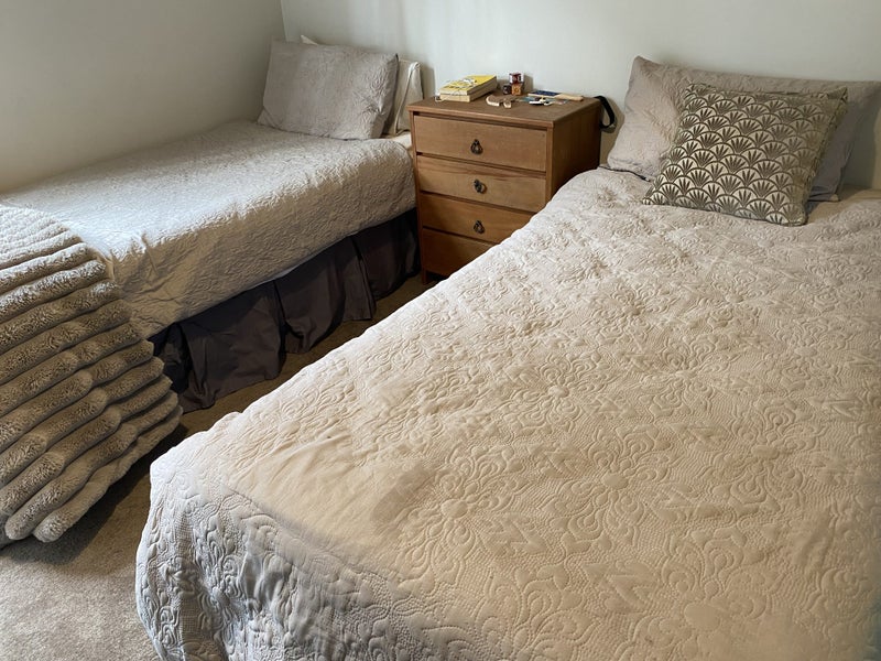 Single Beds x 2 Carousel 1