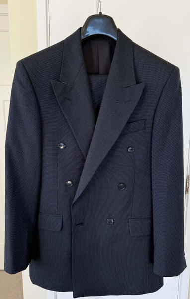Cambridge Men's Suit !! Carousel 1