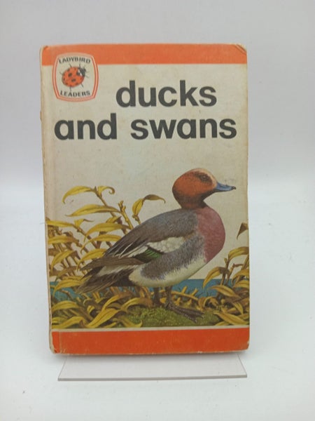 Ducks and Swans (Ladybird Leaders) by John Leigh-Pemberton629337377379871118