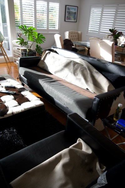 $15000 Luxry Black Cowhide Sofa Set + Coffee Table62863230523010112