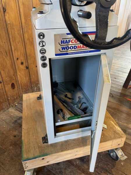 M-25 - Chisel Morticer Carousel 4
