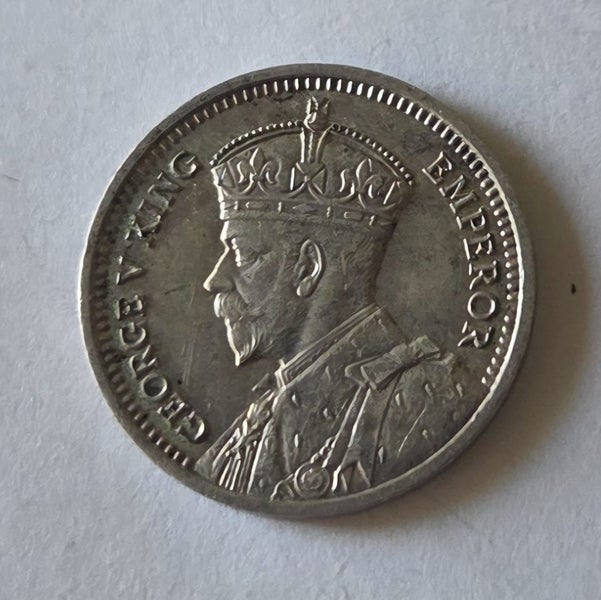 NEW ZEALAND 1934 SILVER THREEPENCE COIN, gEF!, $1 RES!! Carousel 2