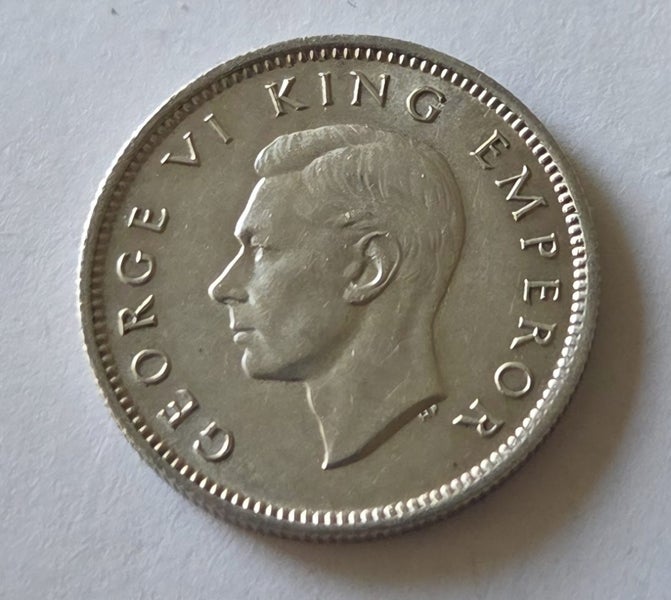 NEW ZEALAND 1942 SILVER SIXPENCE COIN, KEY DATE!, EF!, $1 RES!! Carousel 2