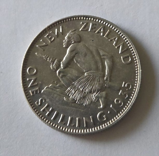 NEW ZEALAND SILVER 1935 SHILLING COIN, gEF/AU!, $1 RES!! Carousel 1