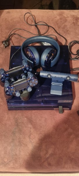 Playstation 4 PRO - 500 Million Edition Carousel 2