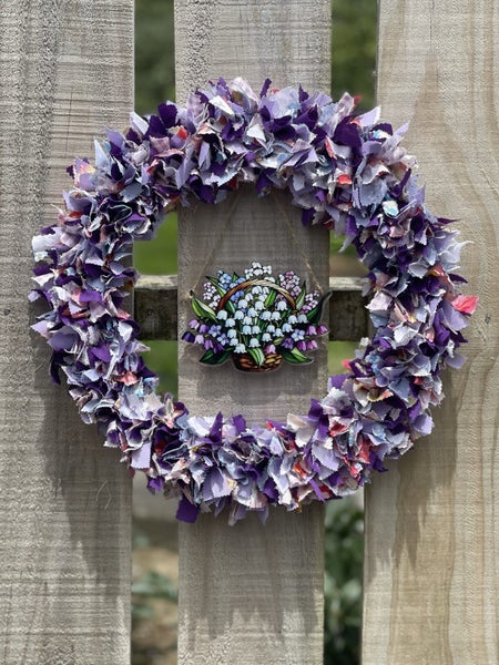 FREE POSTAGE: Fabric wreath with resin suncatcher insert62933731318403114