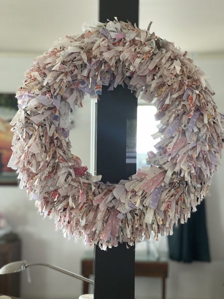 FREE POSTAGE: Shaggy Fabric wreath full and thick62933731300867115