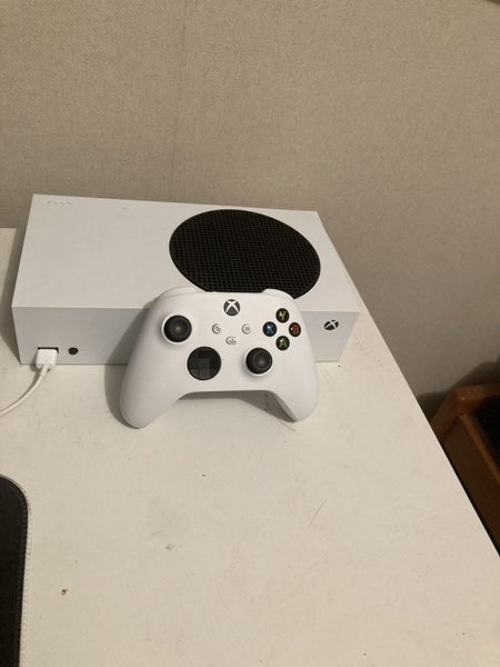 Xbox series s 1TB gaming setup Carousel 6