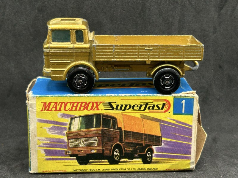 Matchbox MB1 Mercedes Truck w G Type Box Carousel 1