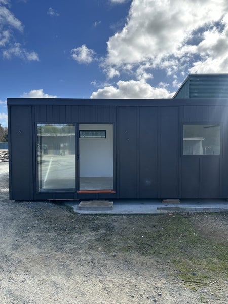 8.4 x 3m Self-Contained Cabin / Granny Flat Carousel 1