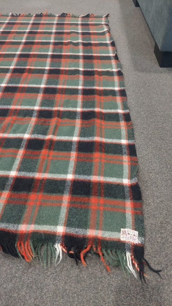 **$1 RESERVE WOOL BLANKET** Carousel 2