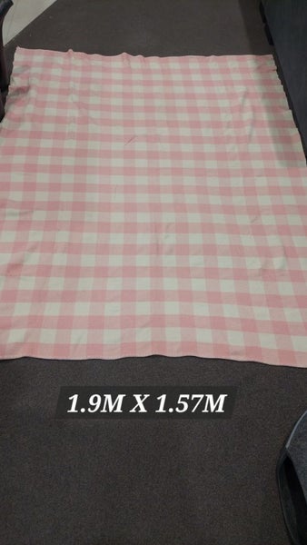 **$1 RESERVE WOOL BLANKET** Carousel 2