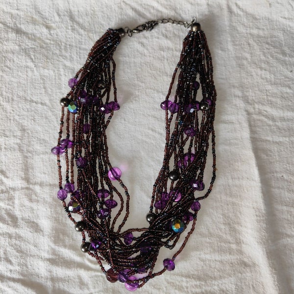 # Vintage Necklace 46cm Carousel 1