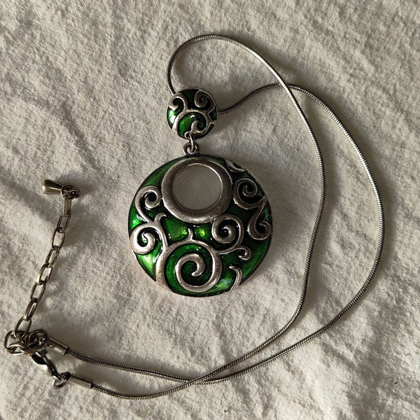 # Vintage Necklace 40cm Carousel 1