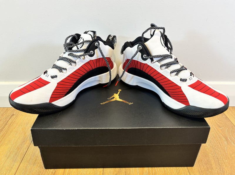 Air Jordan Jumpman 2021 'White University Red Black Carousel 1