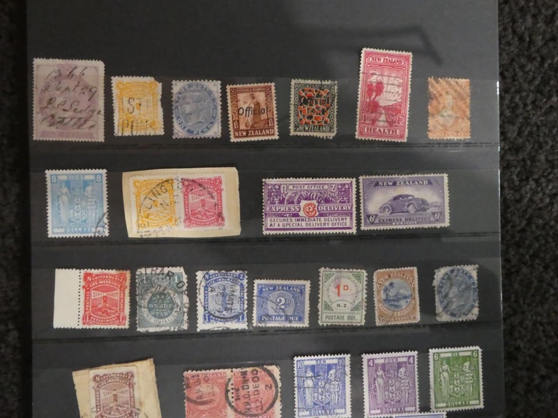NZ "Back of the Book' stockbook-$1res Carousel 20