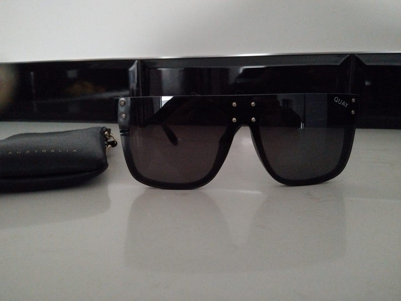 Quay hidden hills sunglasses with case $1res Carousel 1