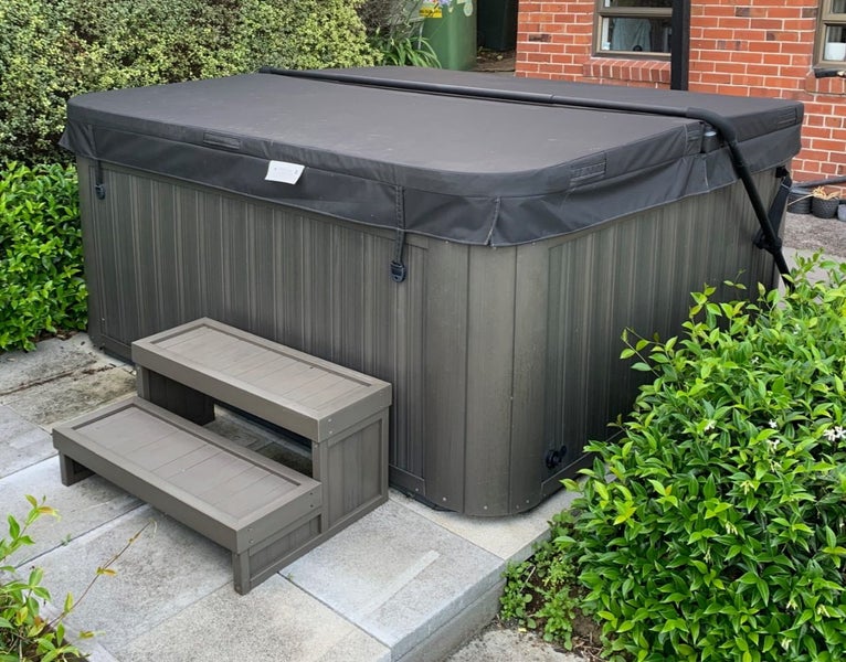 Amazing value!! Unwind in luxury Great Quality Jacuzzi J-23562866850960897112