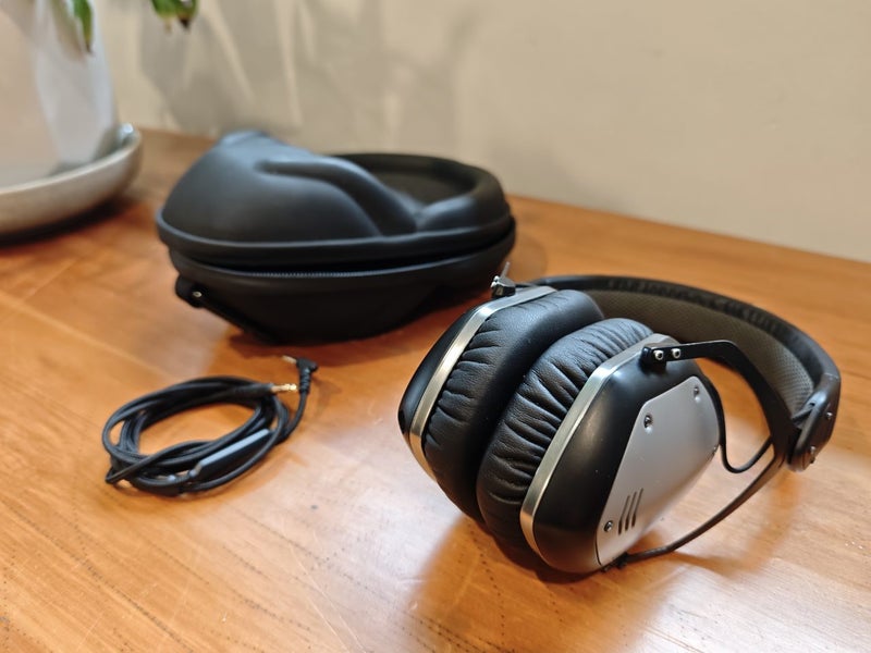 V-Moda Crossfade LP2 headphones Carousel 7