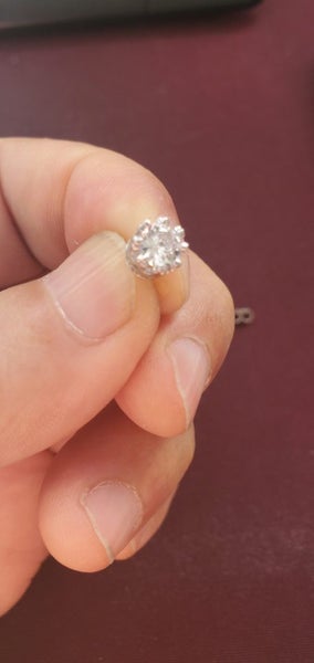 Zircon diamond ear stud. Carousel 2