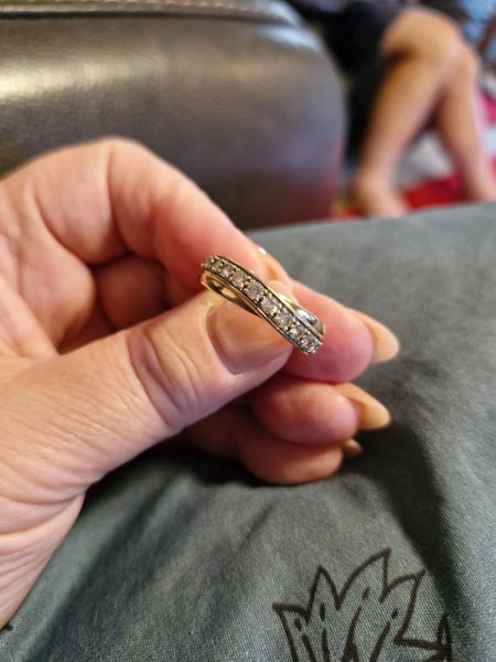 Gold and diamond ring62933724460163113
