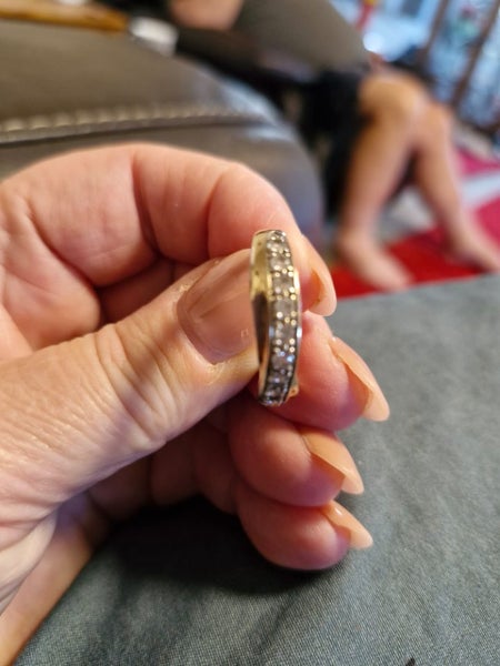 Gold and diamond ring62933724460163114