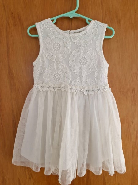 Flower Girl Dress - size 2-3 years Carousel 1