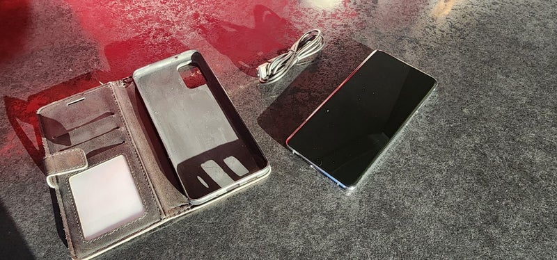 Samsung S20+ 5G - Mint condition62989795328387114