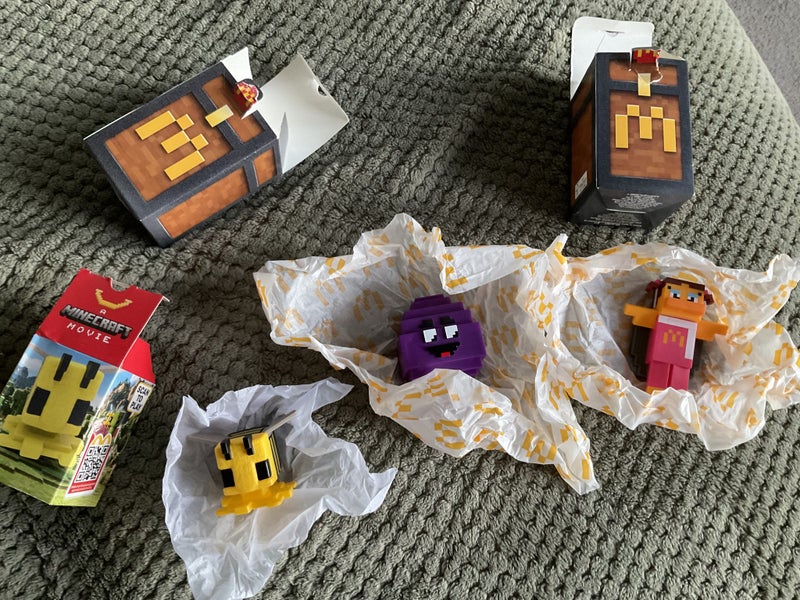 McDonalds Minecraft Collectible Carousel 1