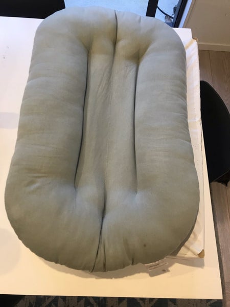 Snuggle Me Infant Lounger Carousel 4
