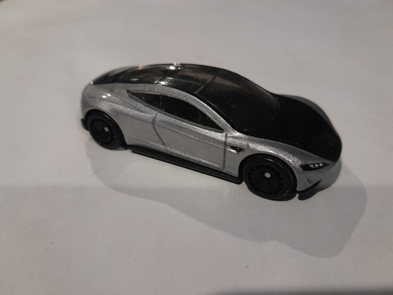 Tesla Roadster $1 Reserve Carousel 1