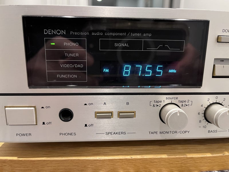 Denon amplifier.62930694532226113
