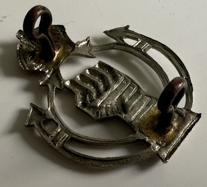 Royal Tank & Armoured corps cap badges Carousel 8
