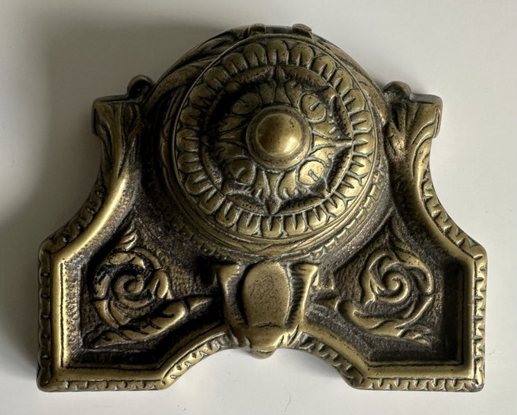 Antique brass inkwell Carousel 2