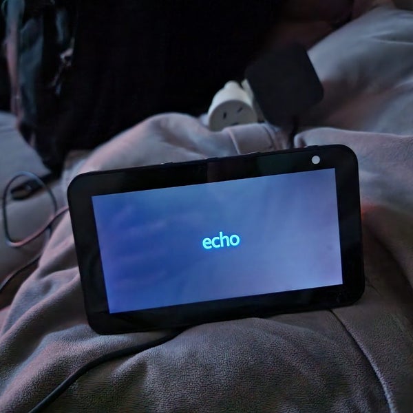 Amazon echo show Carousel 1