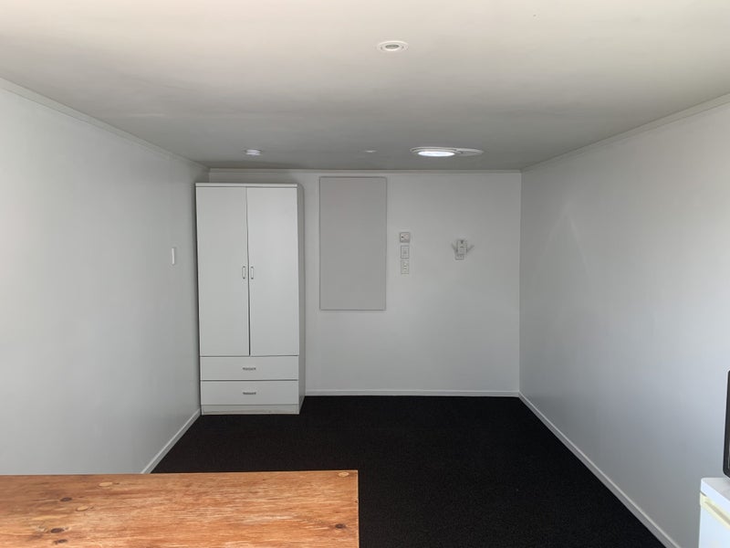Stokes Valley, 5 bedrooms62863225581699112