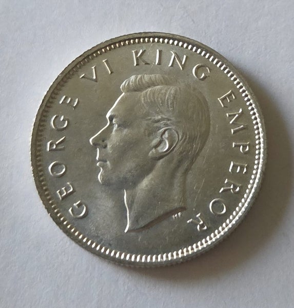 NEW ZEALAND SILVER 1945 SHILLING COIN, EF!, $1 RES!! Carousel 2