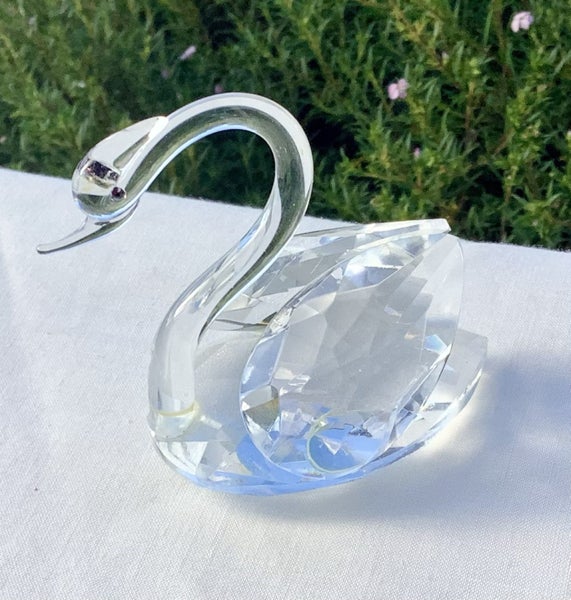 Lovely Crystal Swan628632382433291129
